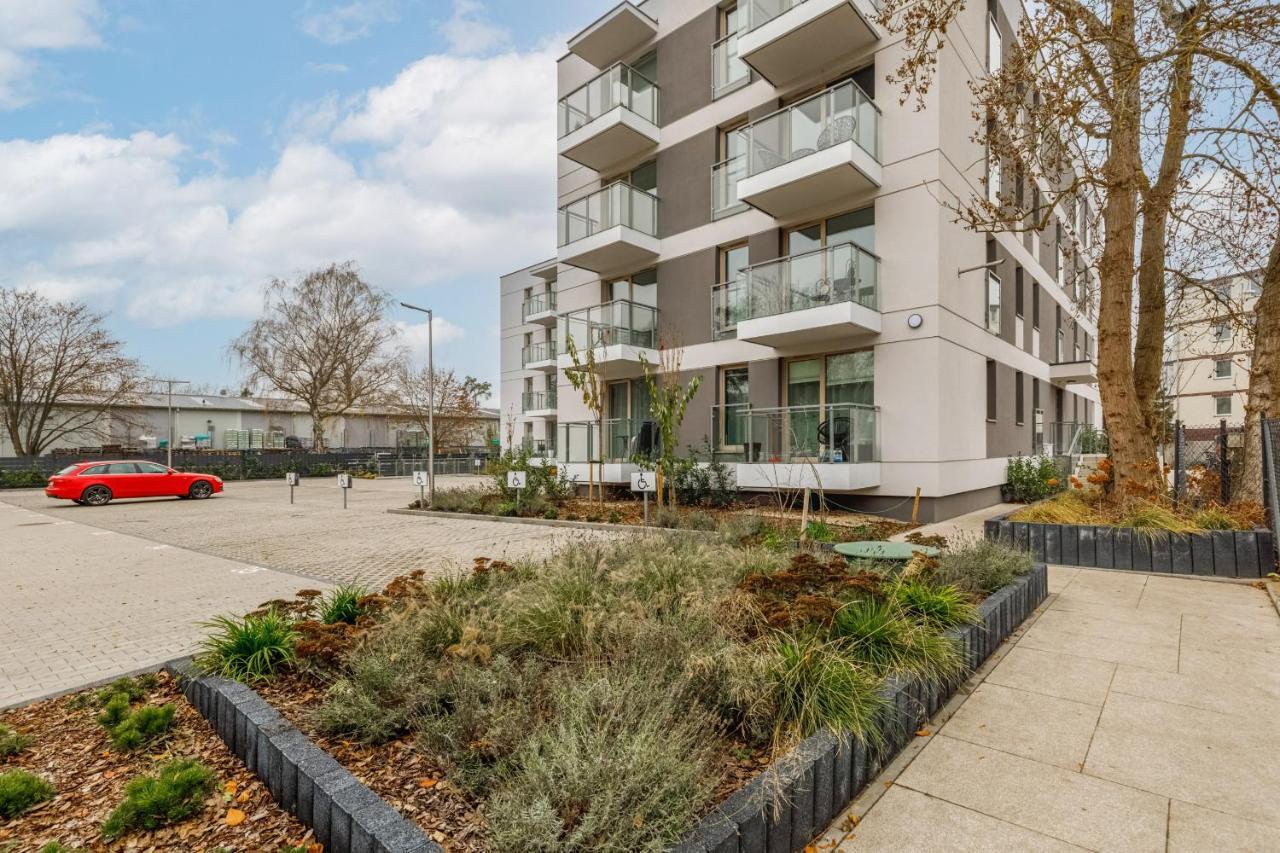 Green Square Apartment With Balcony Swinoujscie By Noclegi Renters Luaran gambar