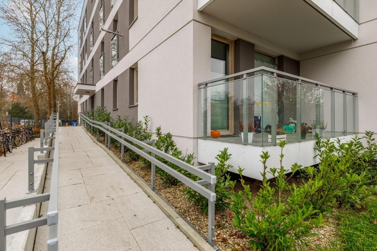 Green Square Apartment With Balcony Swinoujscie By Noclegi Renters Luaran gambar